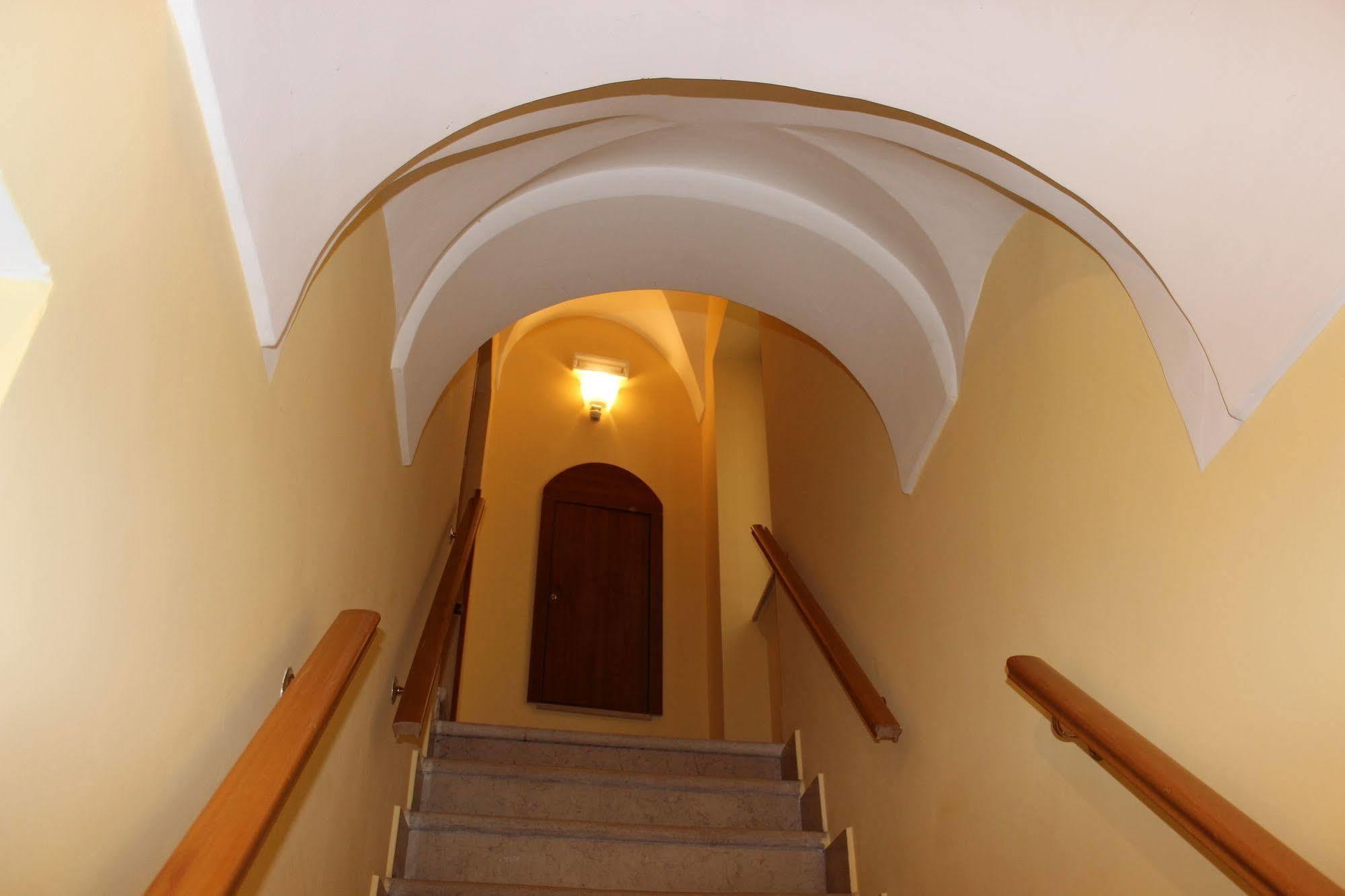 Albergo Ristorante Del Cacciatore Foggia Dış mekan fotoğraf